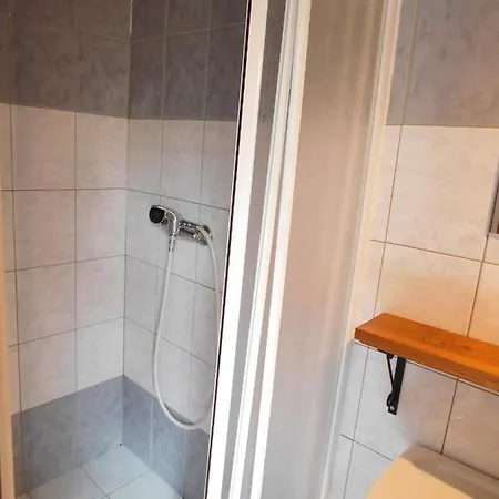 Πανσιόν U Mojmira